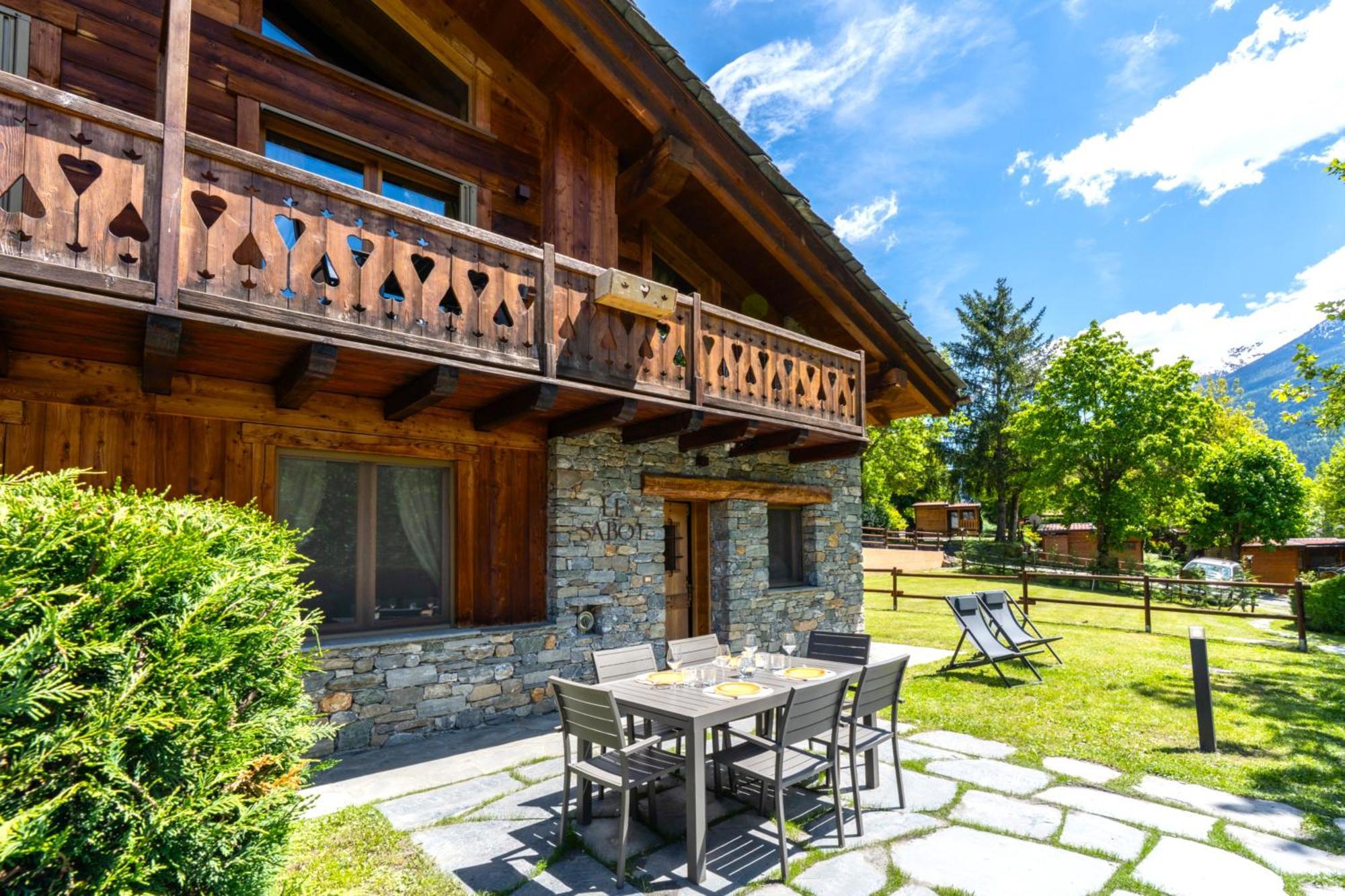 Bijoux Des Alpes - Mont Blanc Village Ла-Саль Экстерьер фото