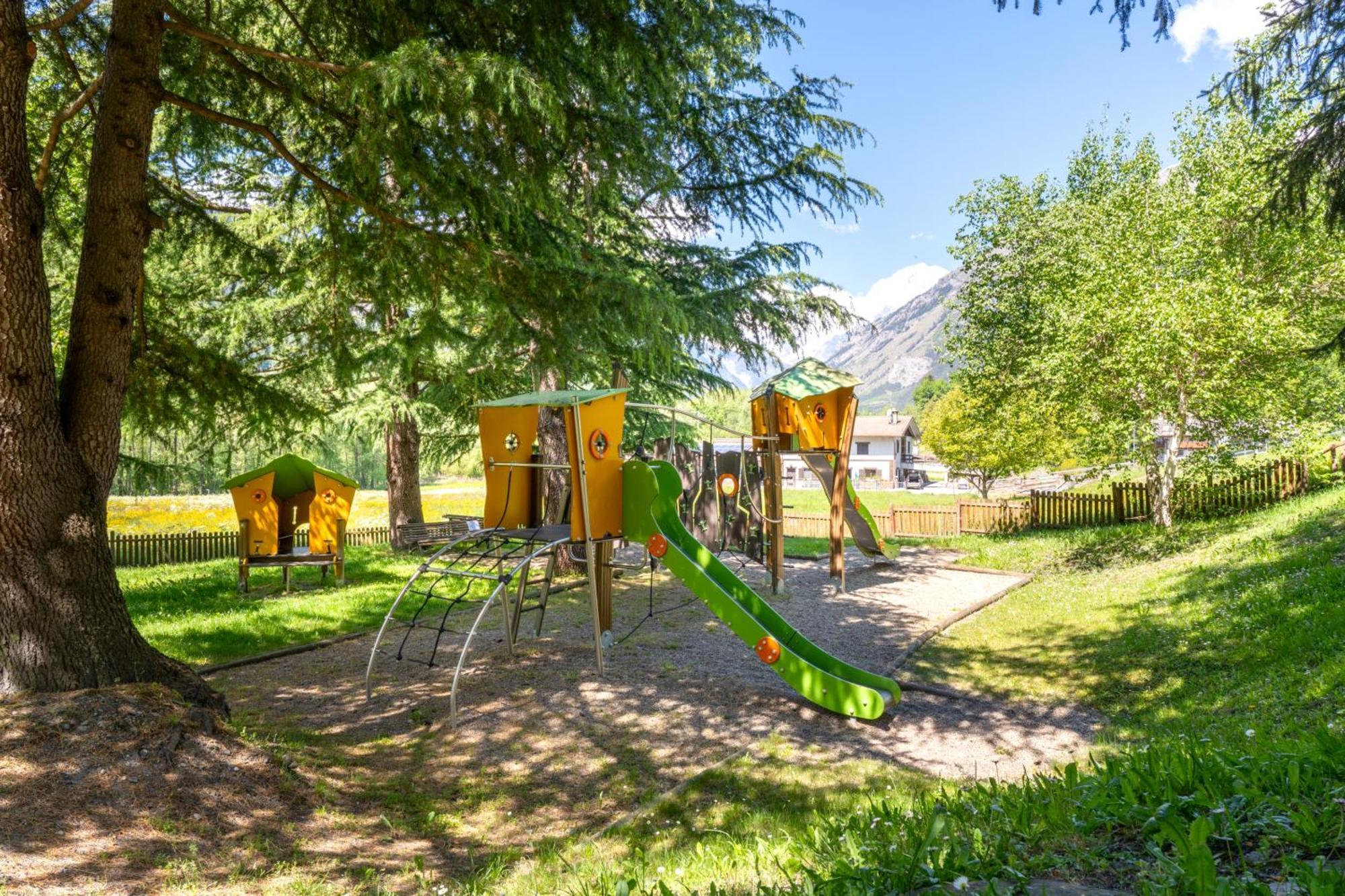Bijoux Des Alpes - Mont Blanc Village Ла-Саль Экстерьер фото